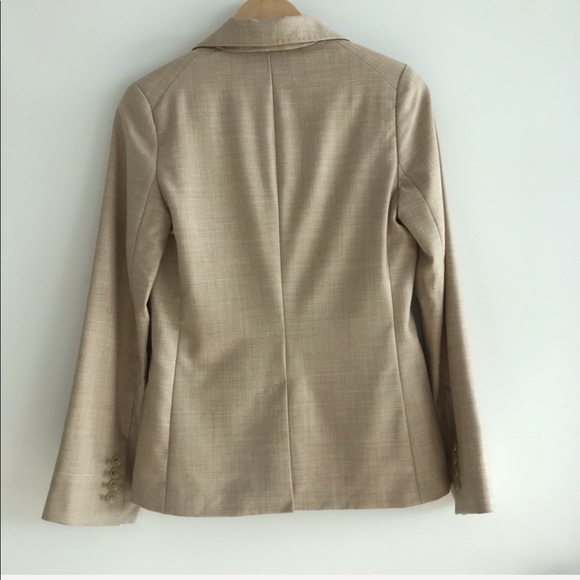 Banana Republic Cream Wool and Silk Blend Blazer - Picture 3 of 8